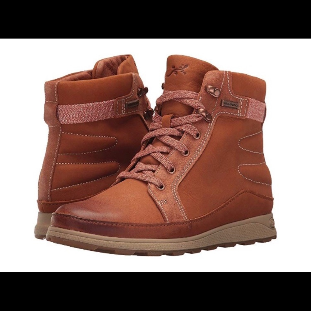 Chaco Sierra Adobe Women’s Tan Boots 7